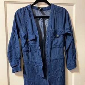 A jean romper and 2 summer dresses